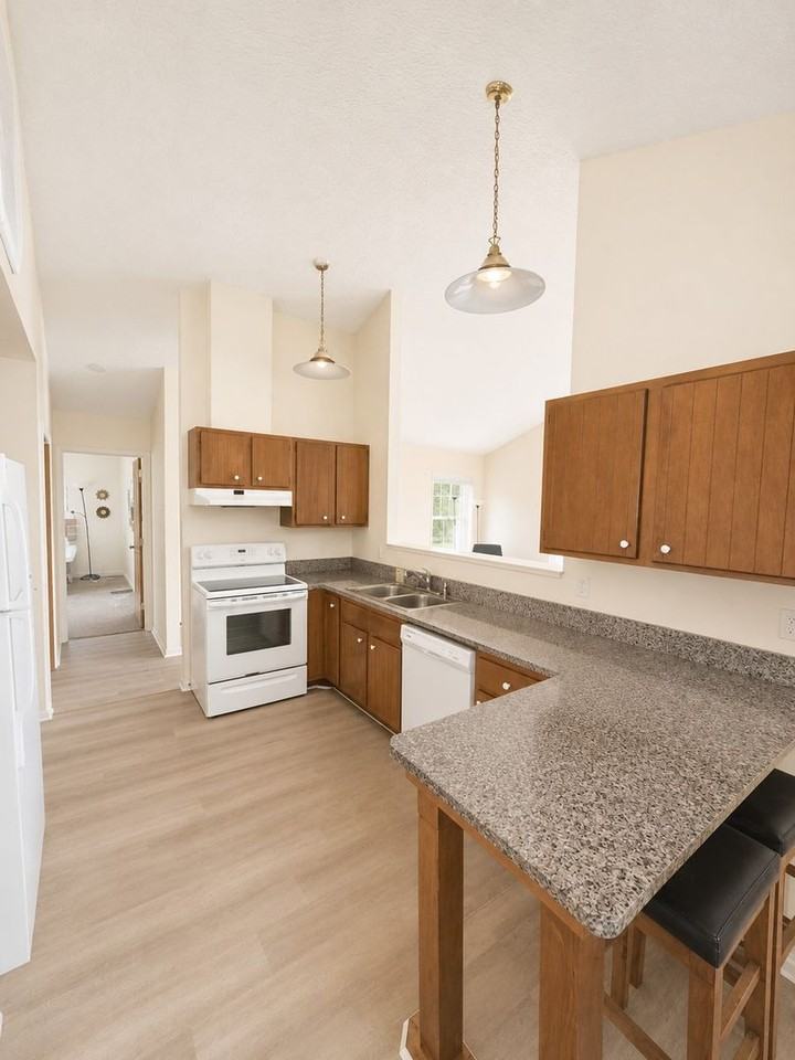 116 Mimosa Dr - Photo 7 of 16