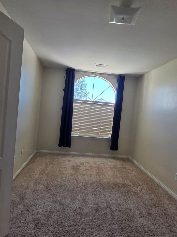 10104 Brookline Woods Dr - Photo 7 of 22