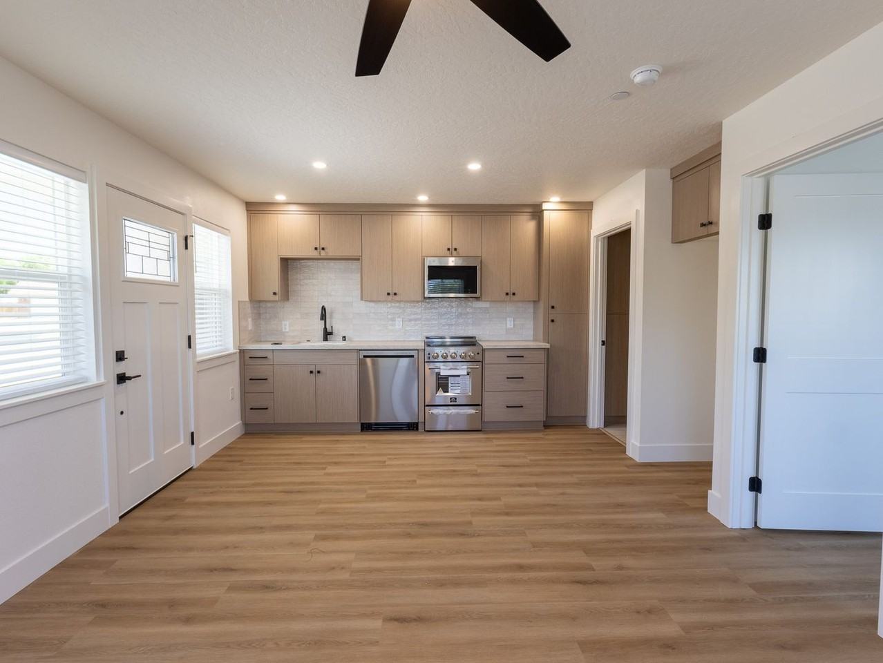 19025 Appaloosa Rd #1 - Photo 4 of 6