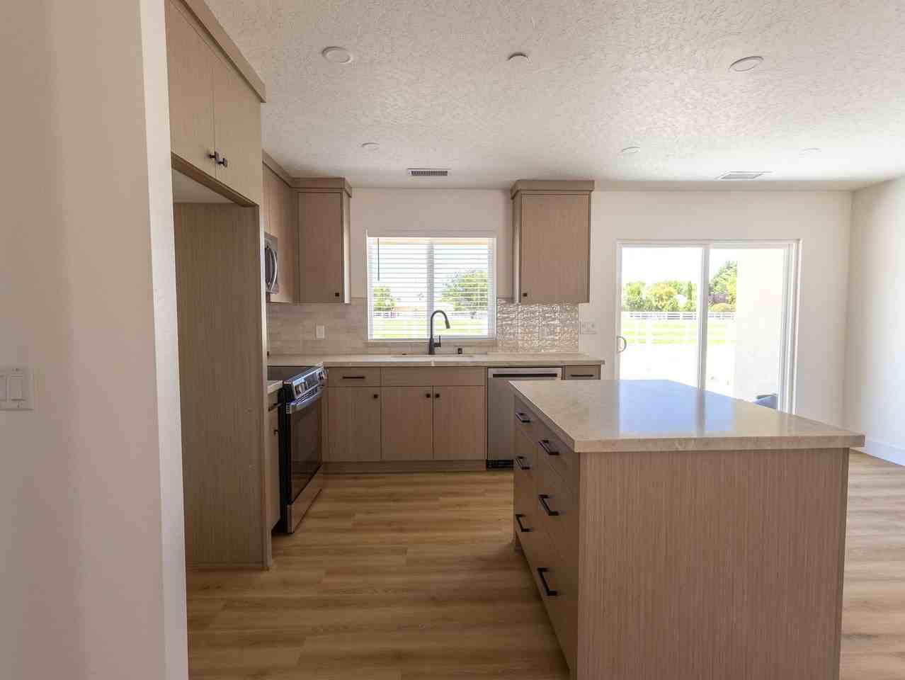 19025 19025 Appaloosa Rd - Back House - Photo 4 of 13