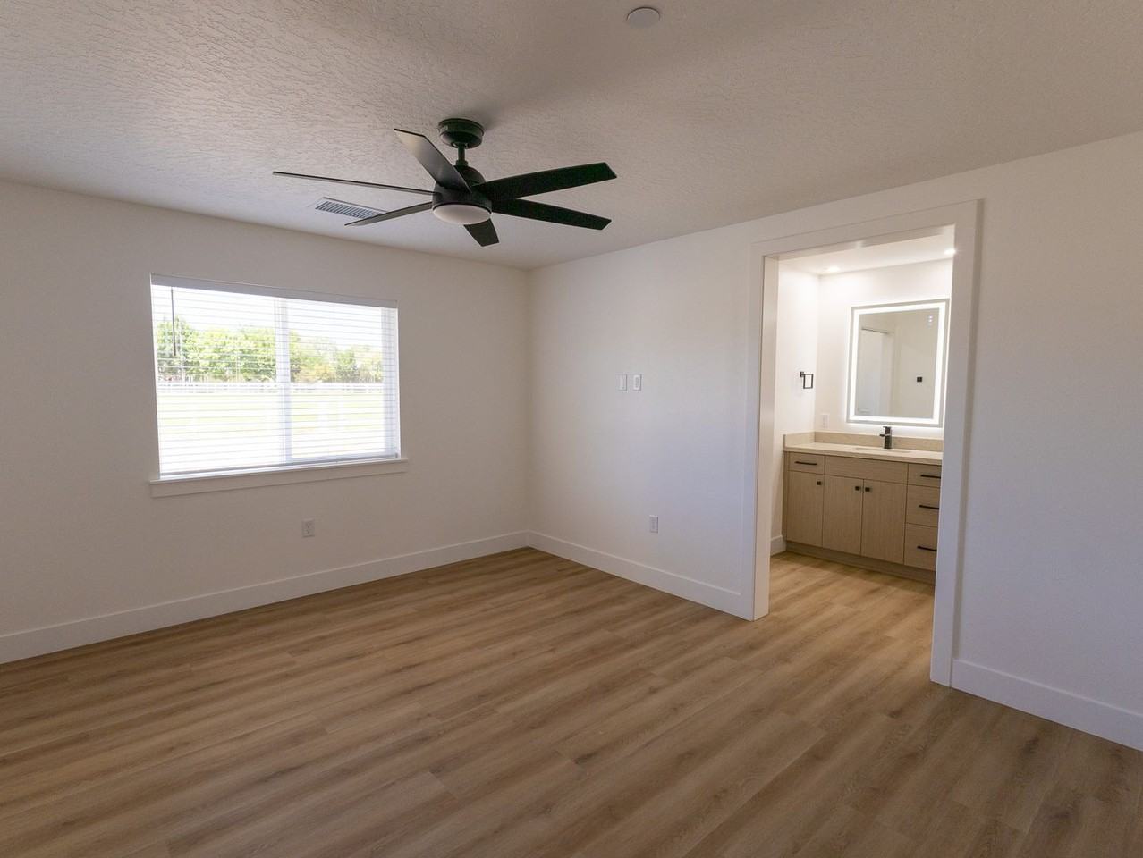 19025 19025 Appaloosa Rd - Back House - Photo 7 of 13