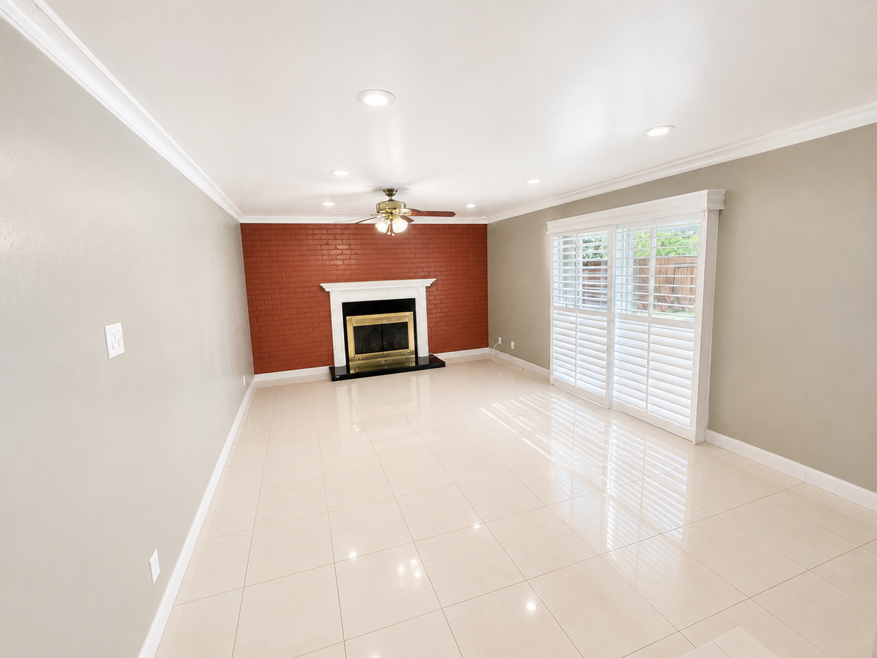 4543 Sloat Rd - Photo 3 of 22