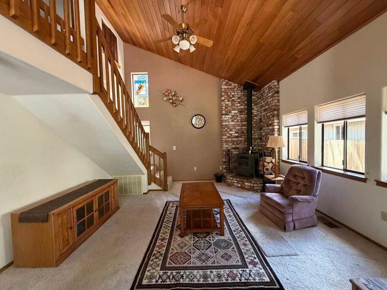 1292 Tata Ln - Photo 4 of 18