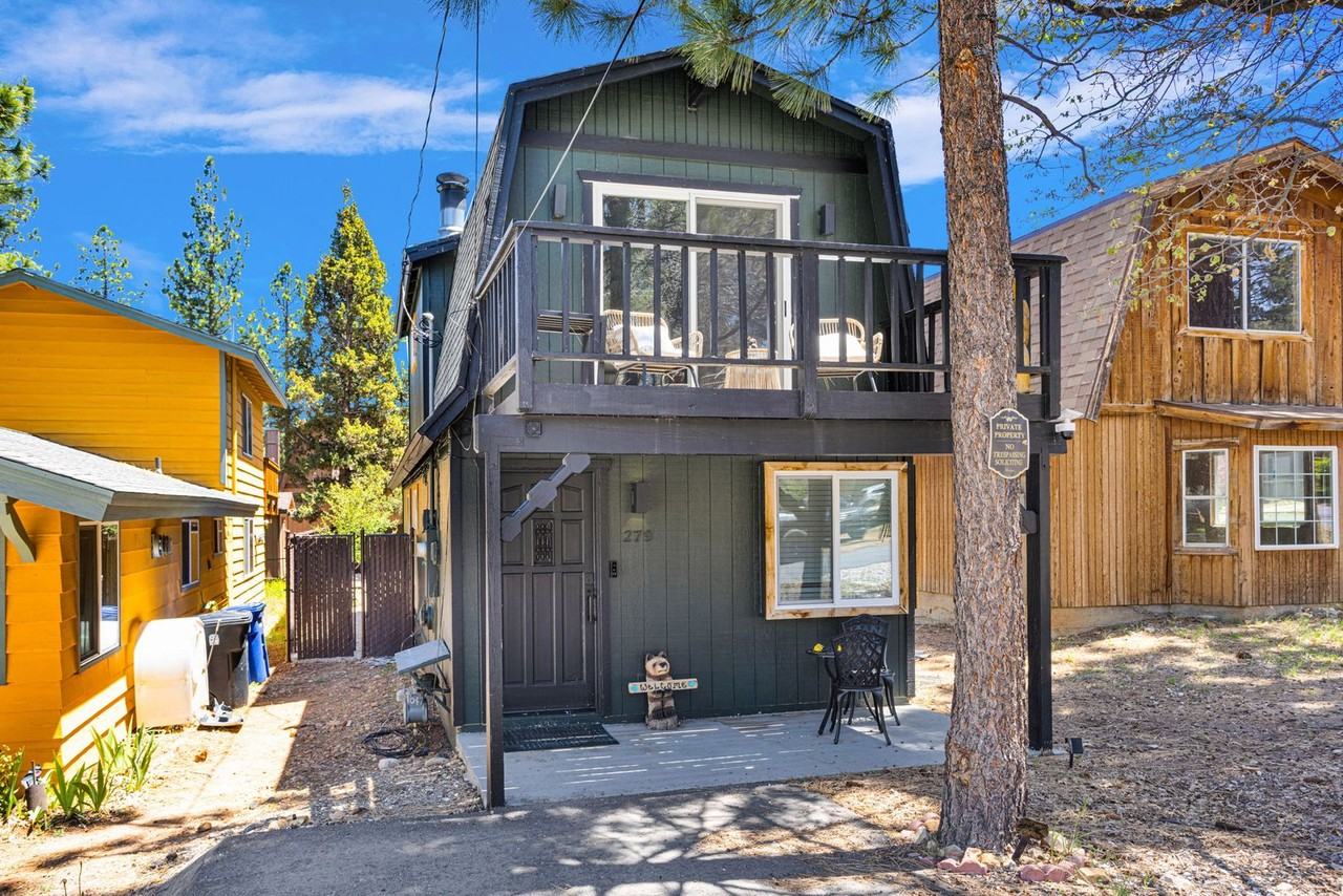 279 Los Angeles Ave - Photo 2 of 46