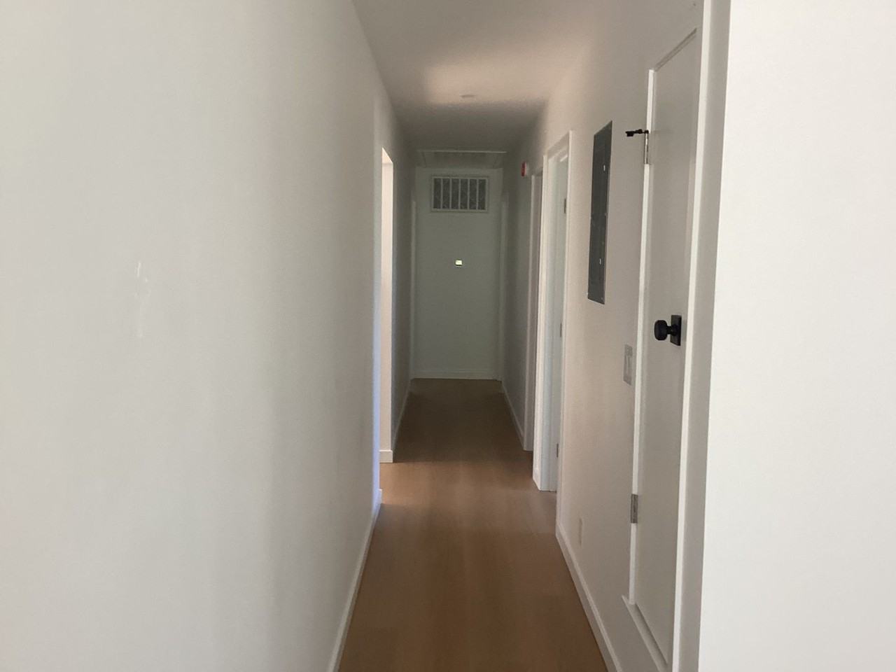 131 Sutphen St - Photo 6 of 24