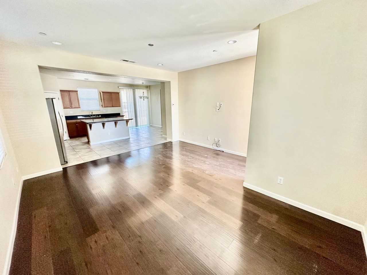 7352 E Robinson Ave - Photo 6 of 25