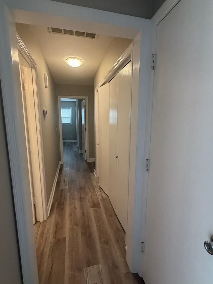 3201 Chalmers Dr - Photo 6 of 22