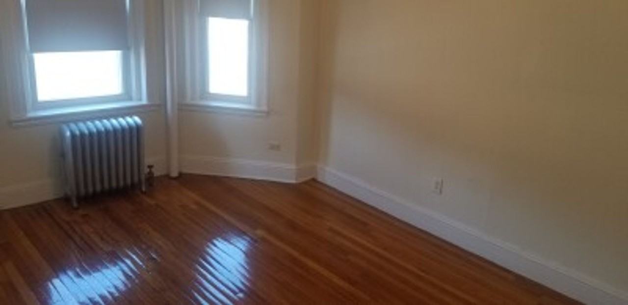 1179 Boylston St - Photo 2 of 5