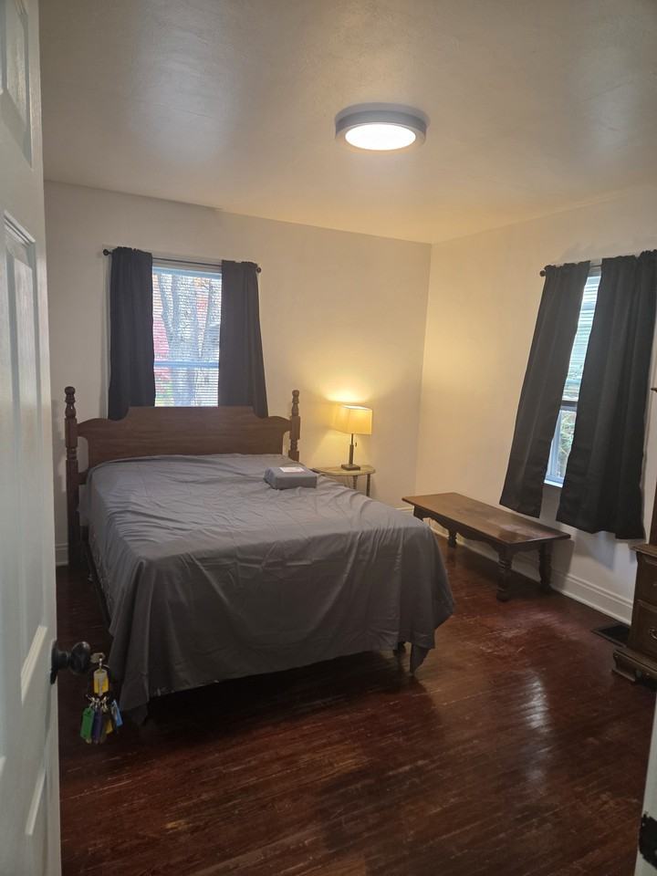 465 Randolph Avenue - Photo 2 of 11