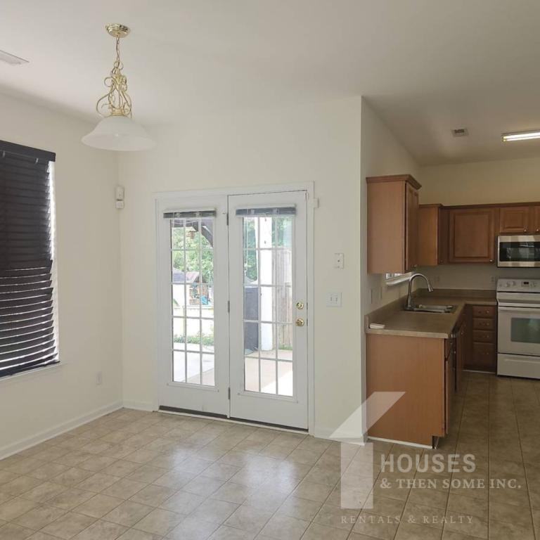 213 Worcester Ln - Photo 6 of 23
