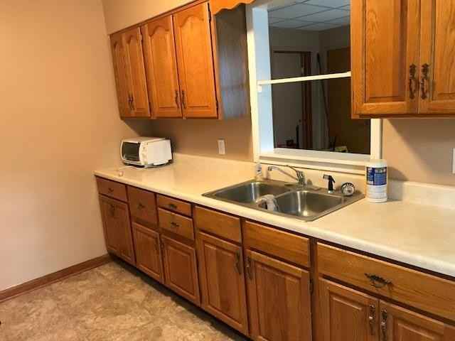 1004 N Bruns Ln - Photo 3 of 13