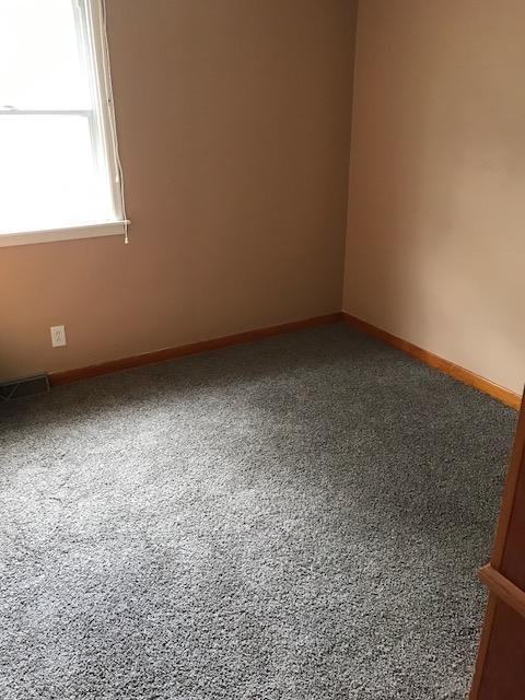 1004 N Bruns Ln - Photo 7 of 13