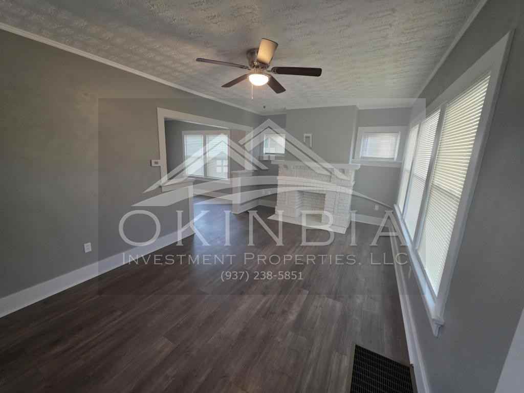 1815 Catalpa Dr - Photo 3 of 27