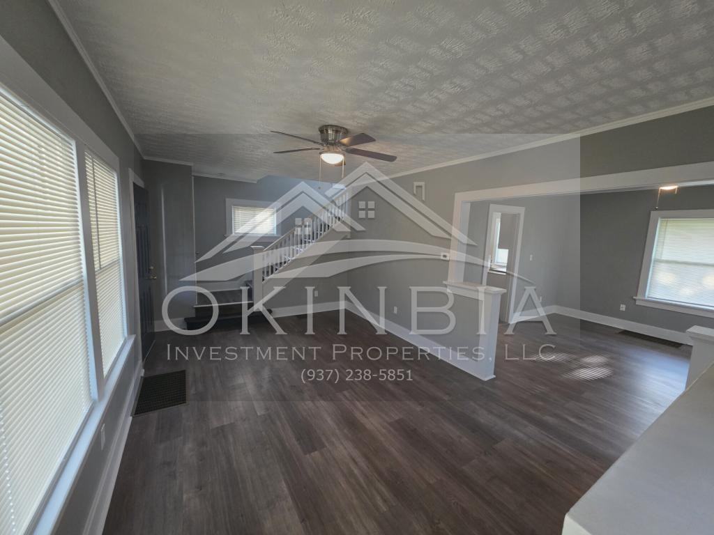 1815 Catalpa Dr - Photo 4 of 27