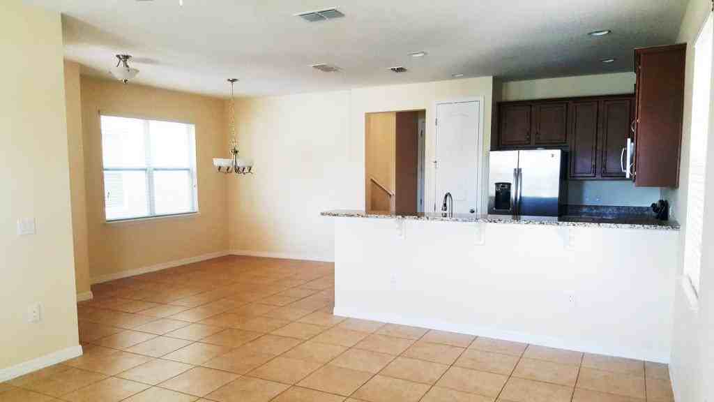 13778 Summerport Trail Loop - Photo 4 of 18