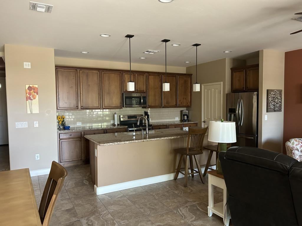 838 N Broken Hills Dr - Photo 3 of 17