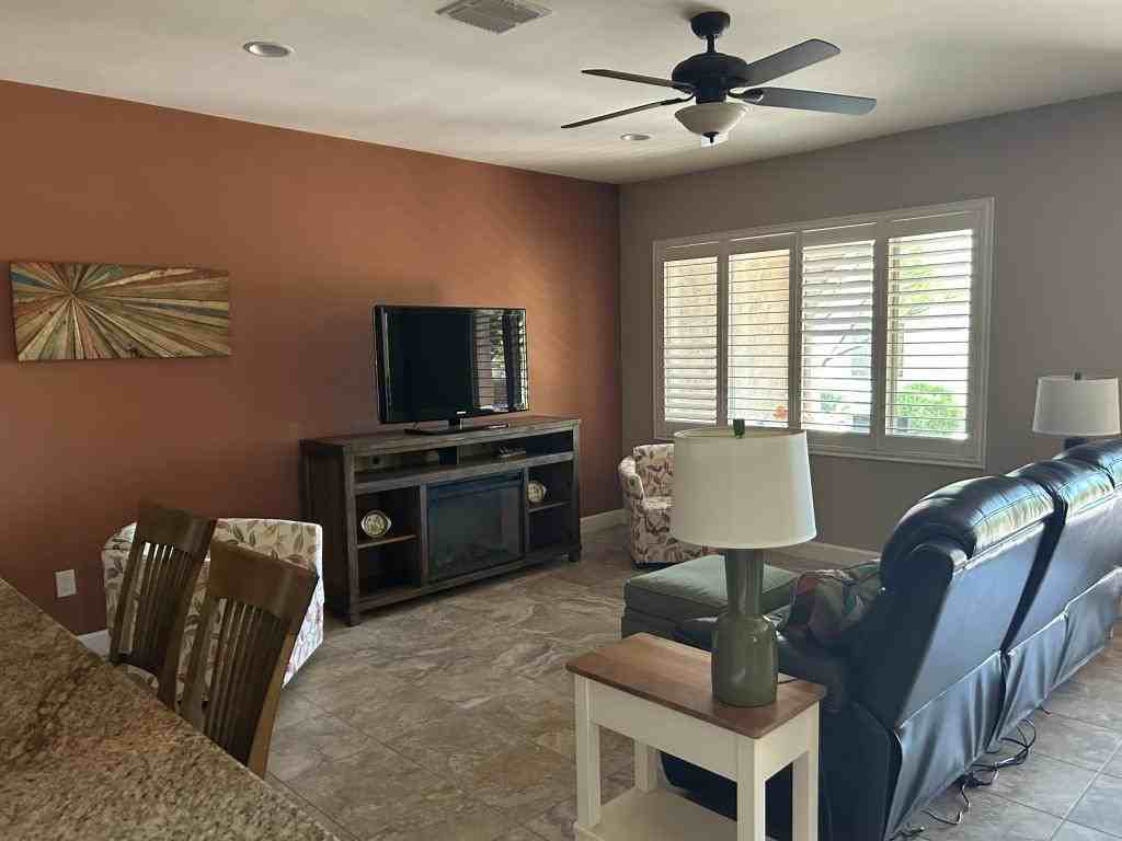 838 N Broken Hills Dr - Photo 5 of 17