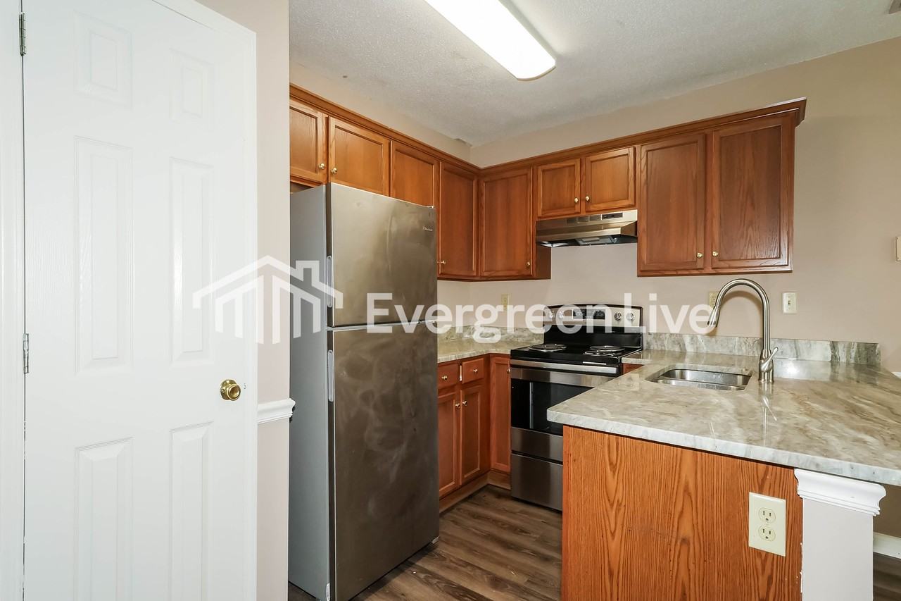 3931 Old Brownsville Rd - Photo 5 of 15