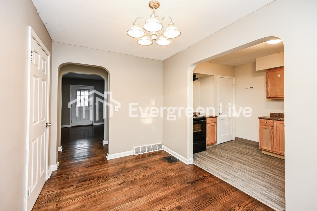 6951 Gloria Dr - Photo 5 of 13