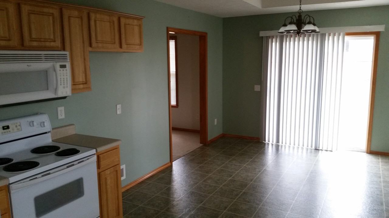 3859 W Lombard St - Photo 3 of 6