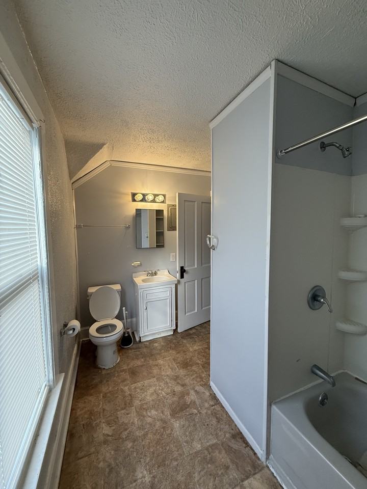 2112 Miami St #2 - Photo 2 of 6