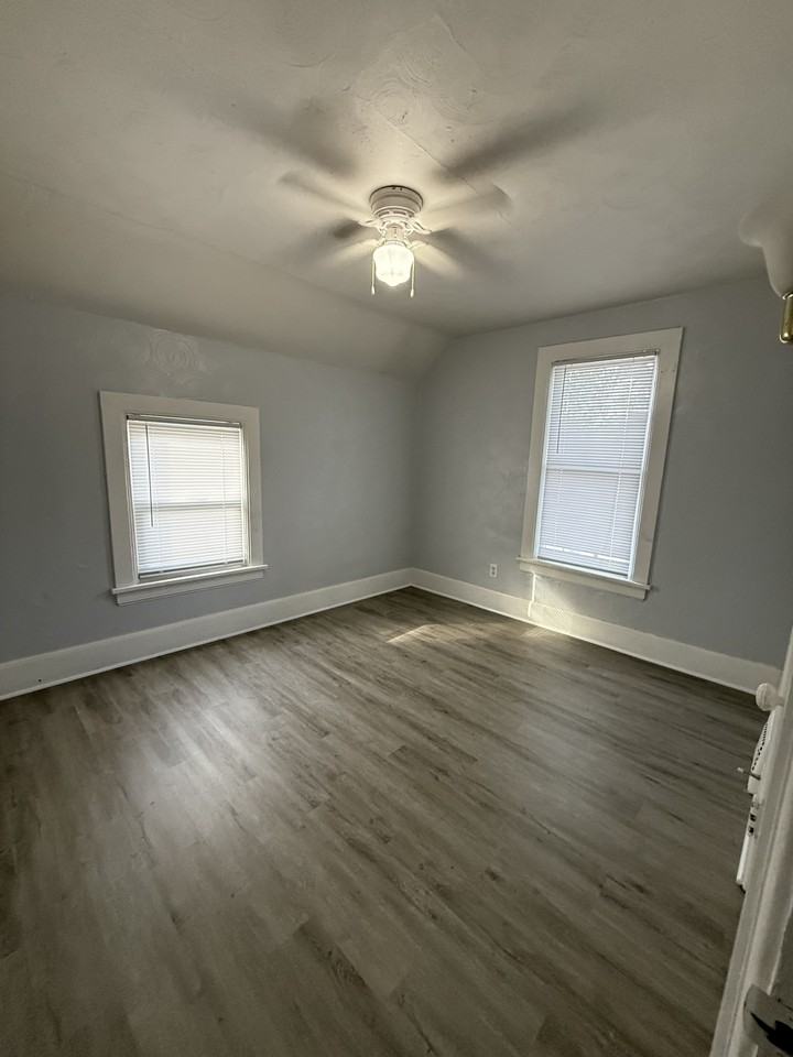 2112 Miami St #2 - Photo 4 of 6