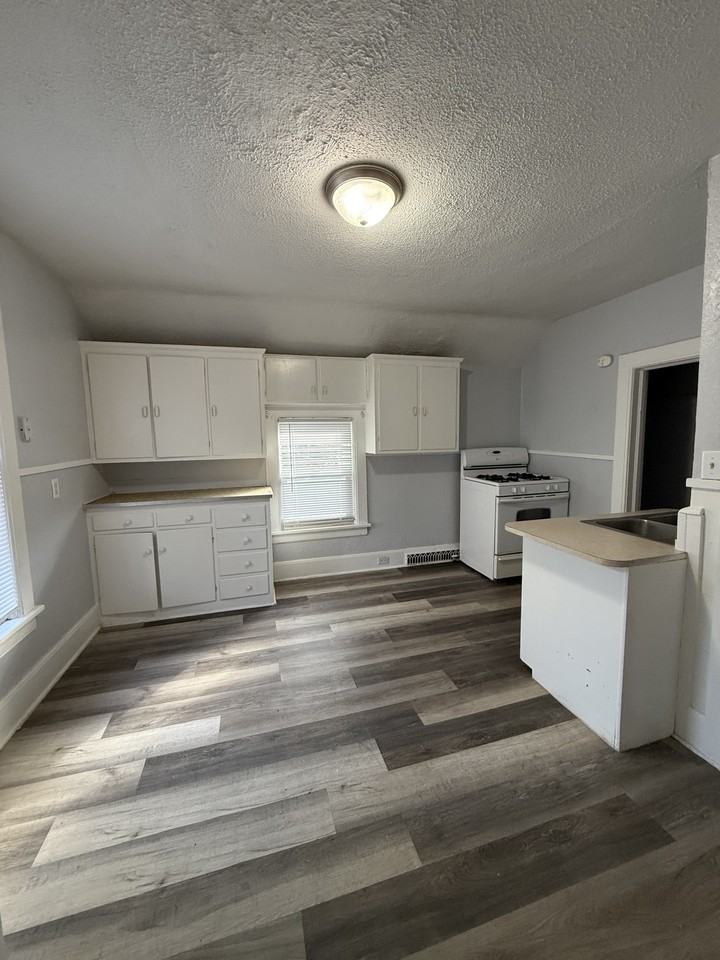 2112 Miami St #2 - Photo 5 of 6