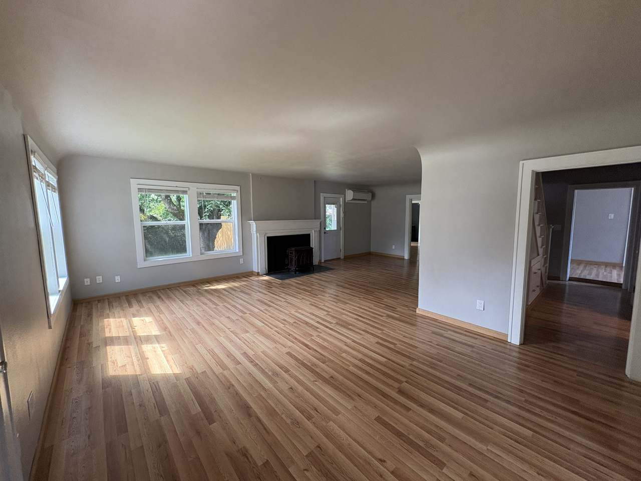 335 N Baker St - Photo 4 of 40