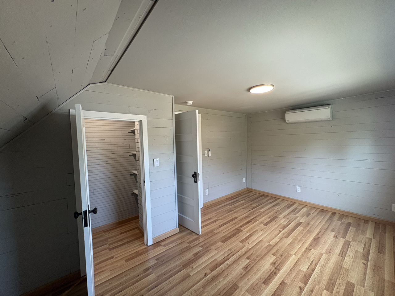 335 N Baker St - Photo 7 of 40