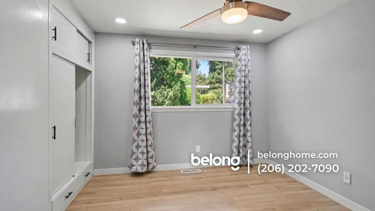 22665 28th Ave S - Photo 4 of 19