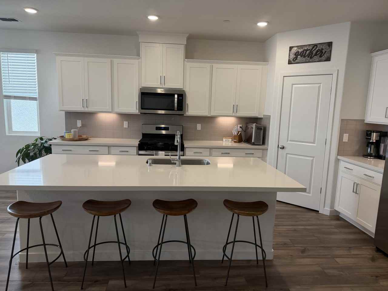 1624 Strauss St - Photo 5 of 19