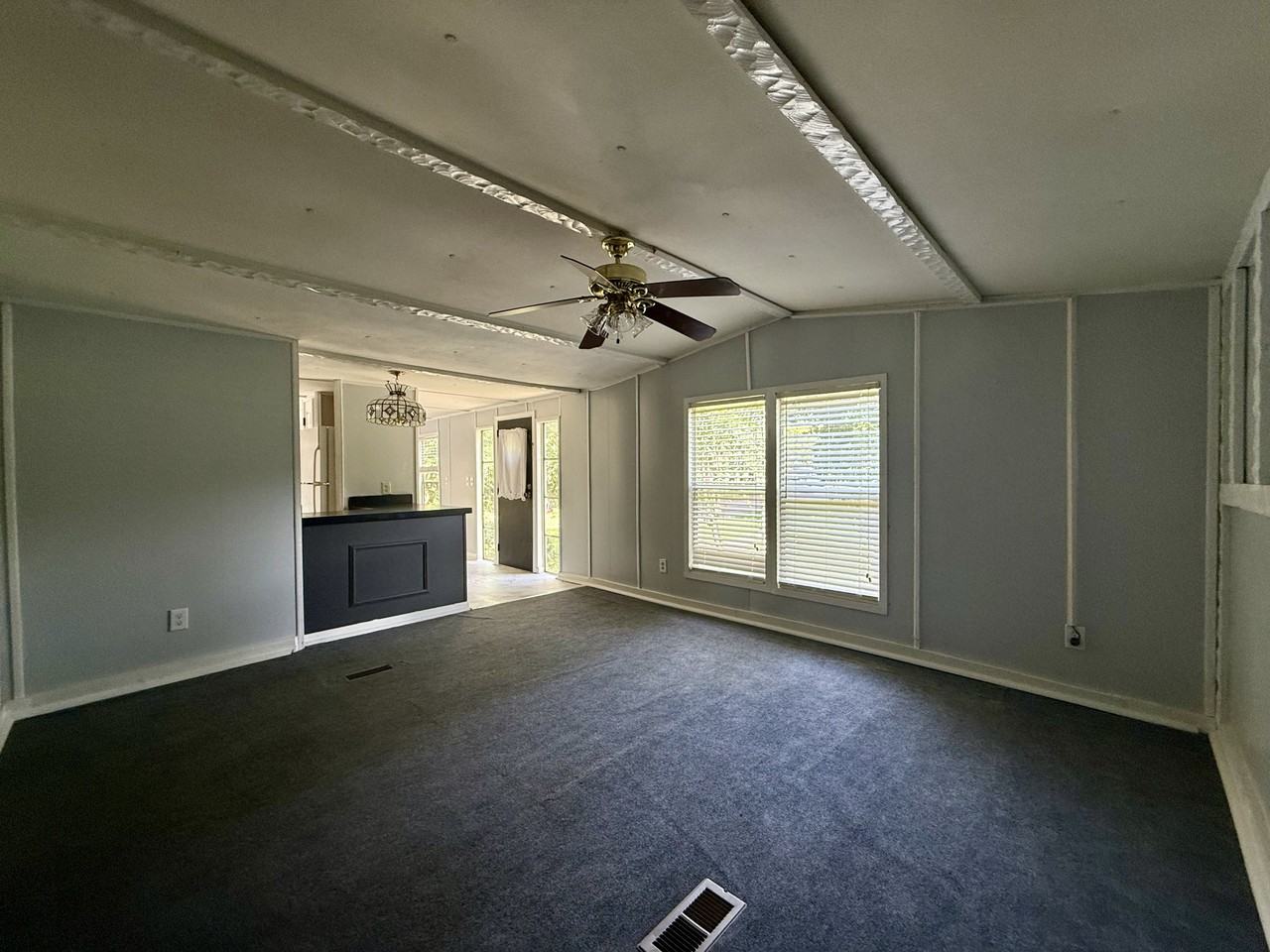 143 Maple St - Photo 6 of 19