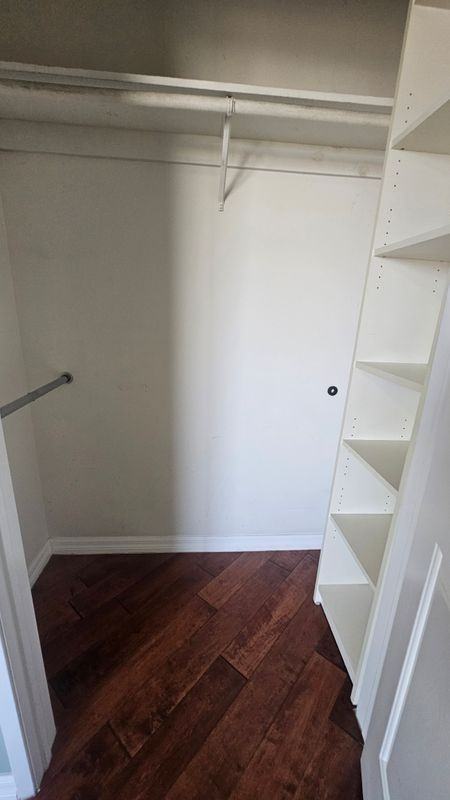 1049 S Hobart Blvd ##305 - Photo 6 of 21