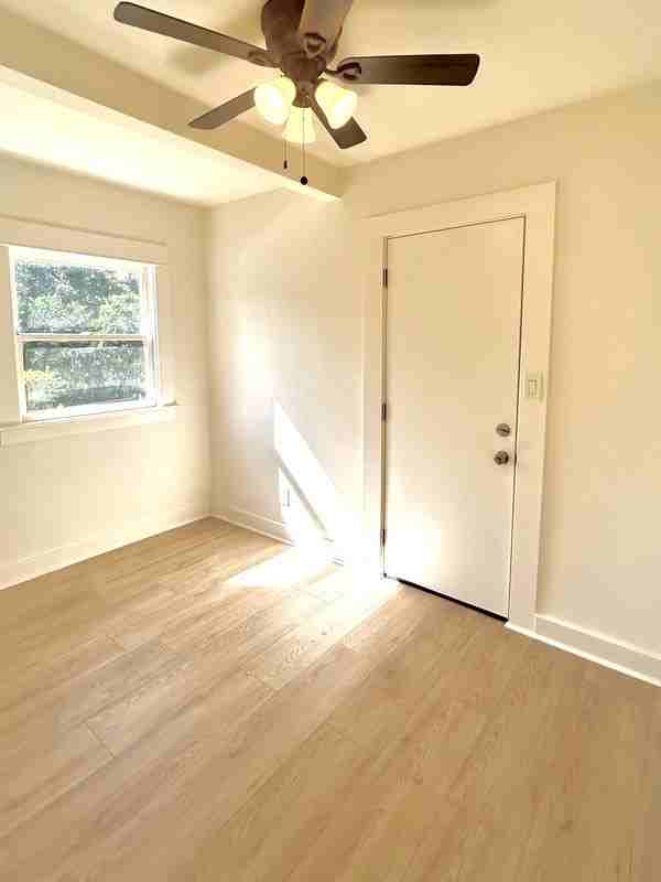 1765 Clinton St - Photo 4 of 21