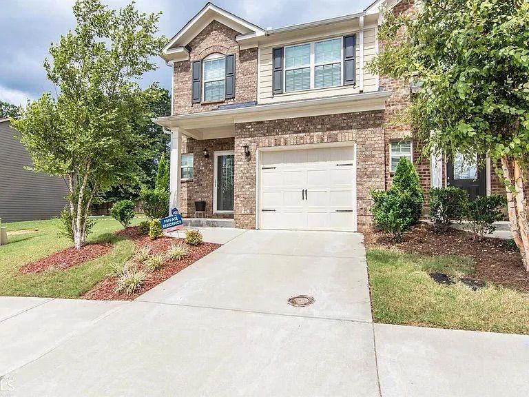 3255 Garden Glade Ln - Photo 3 of 14