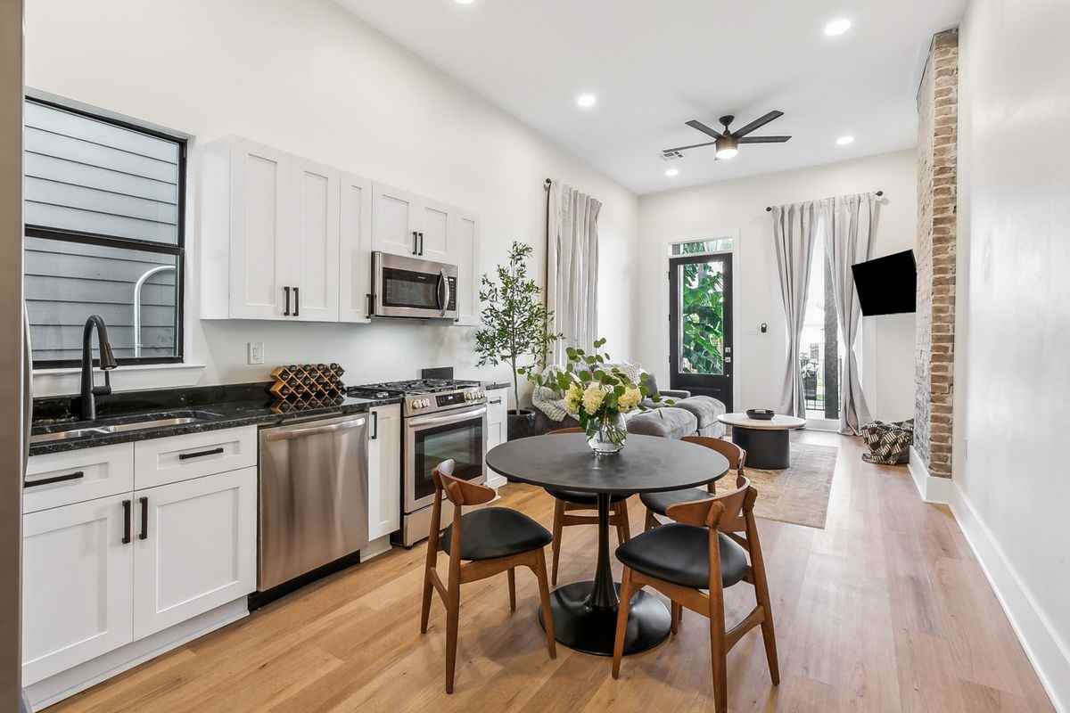 2721 Peniston St - Photo 5 of 11