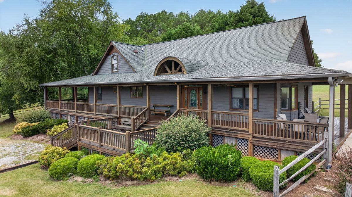 441 State Road 1541 - Photo 2 of 21