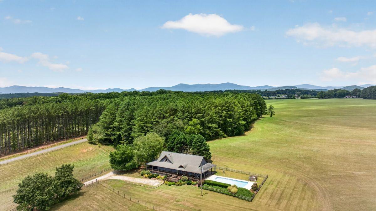 441 State Road 1541 - Photo 3 of 21