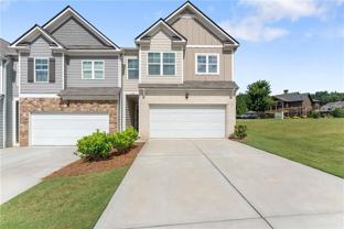 300 Stoneybrook Dr - Photo 1 of 1