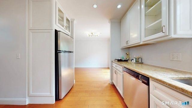 85 Salem Walk - Photo 6 of 9
