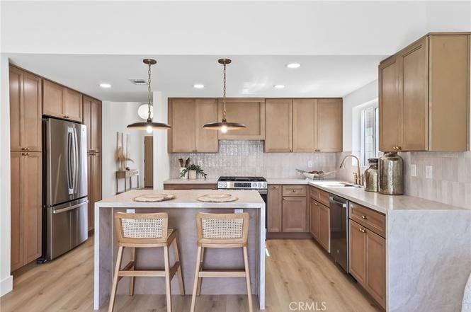 818 W 213th St - Photo 6 of 22
