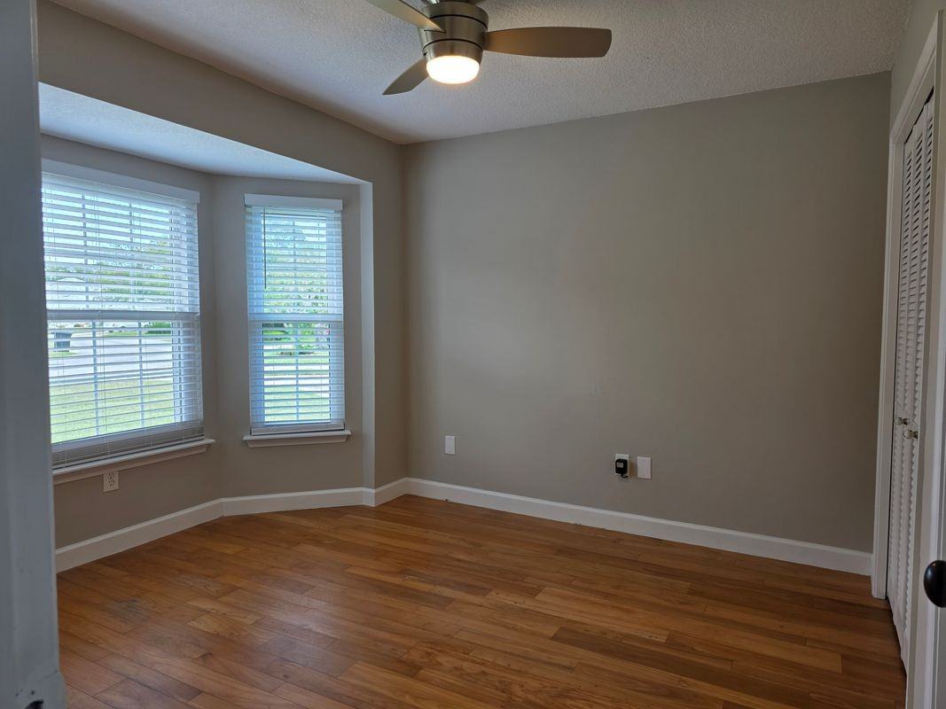 180 Martinique Cir - Photo 4 of 12