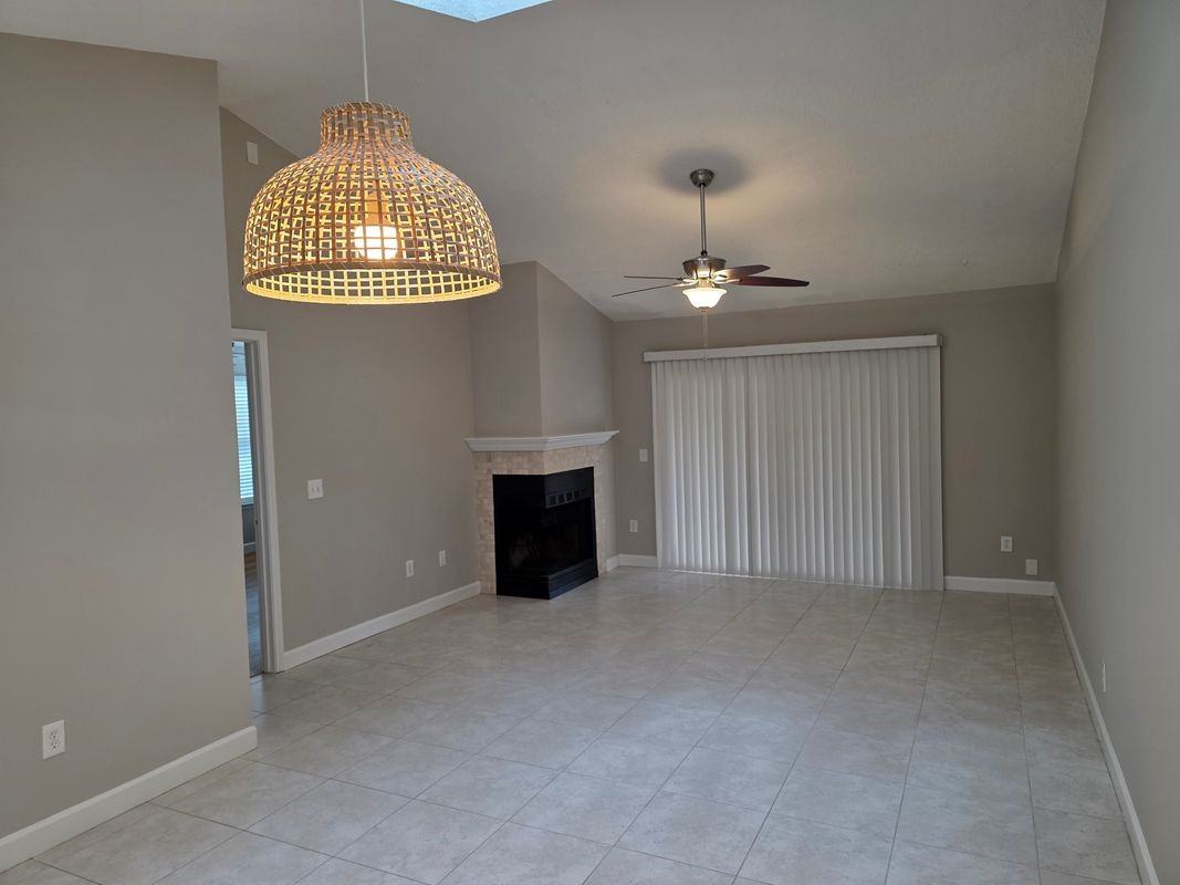 180 Martinique Cir - Photo 7 of 12