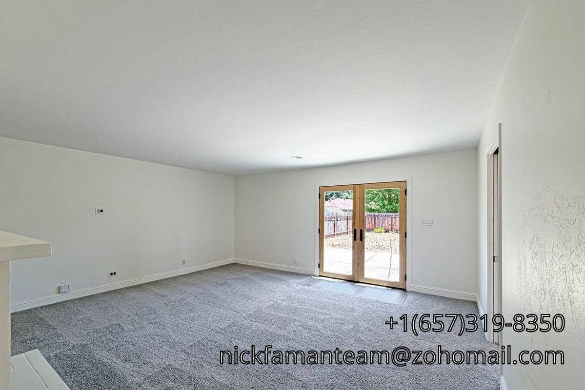 5351 Bonniemae Way - Photo 2 of 37