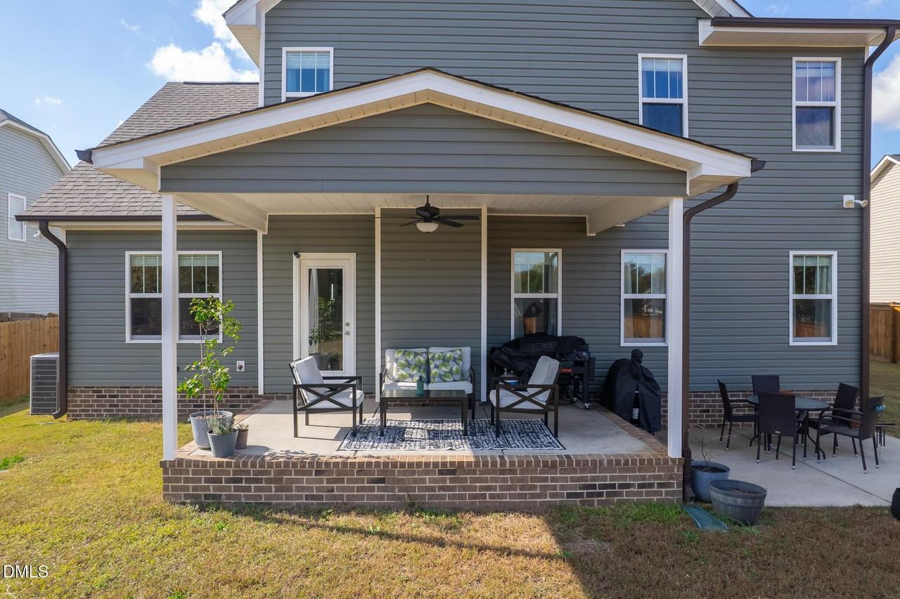26 Valleydale Dr - Photo 3 of 45
