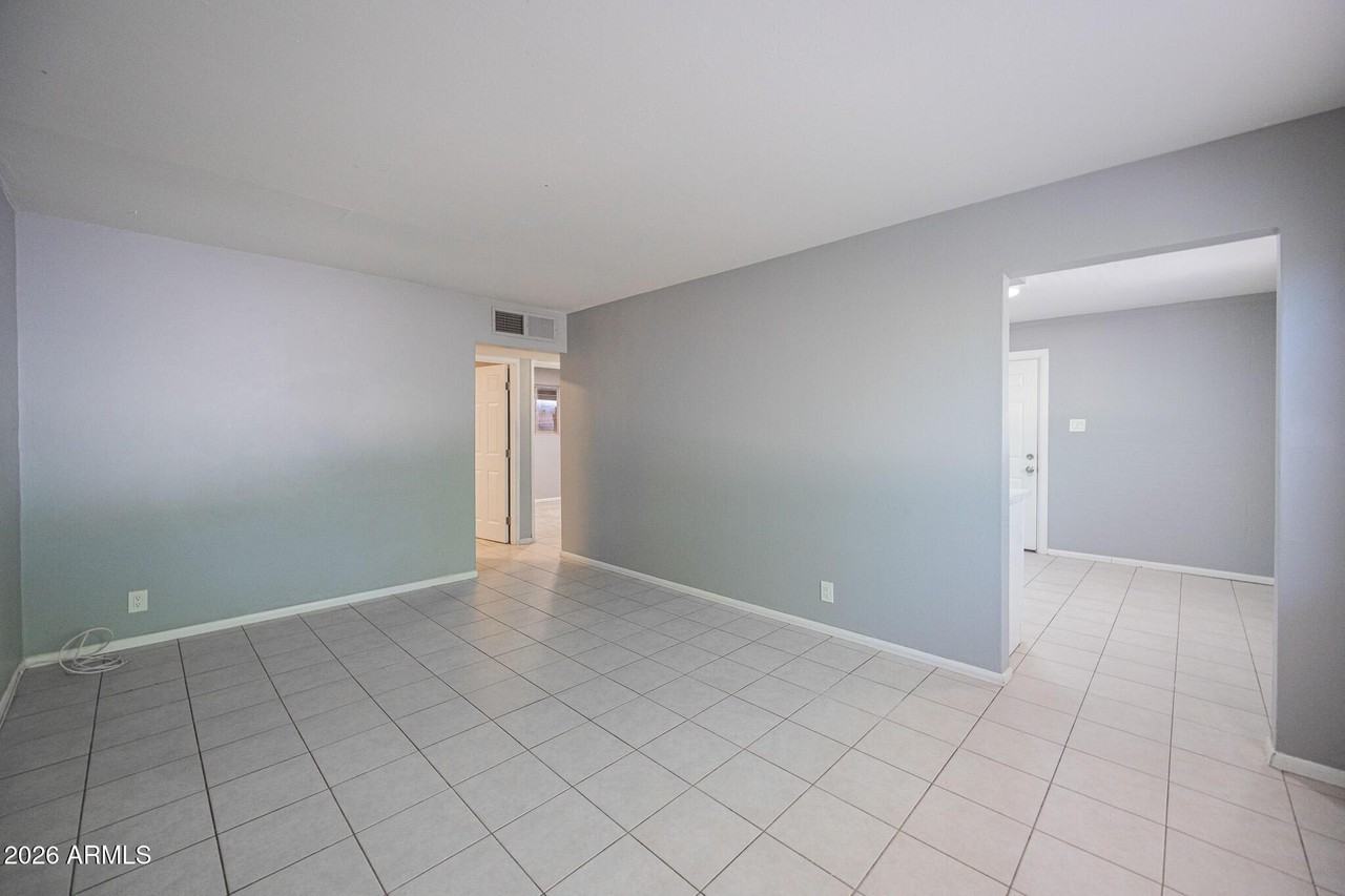 1721 E Sheridan St #D - Photo 2 of 18