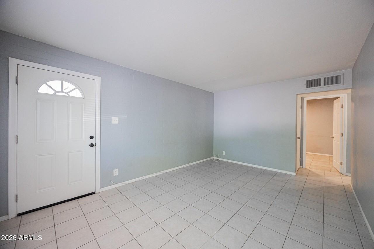 1721 E Sheridan St #D - Photo 5 of 18