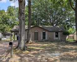 featured image of 6480 Forest Glen Dr