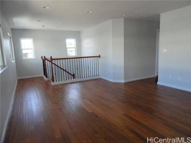 1512 Enos Ln - Photo 5 of 8