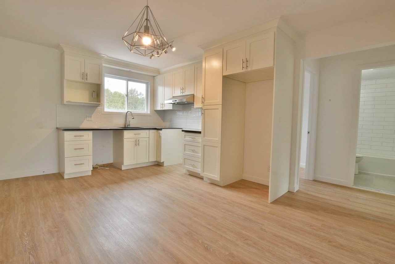 880 Montée Sainte-Julie - Photo 3 of 11